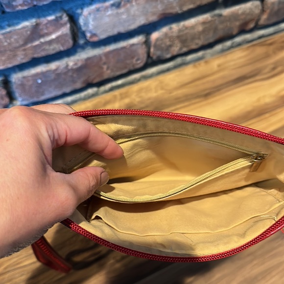 ❤️MK Michael Kors Wristlet❤️ - Picture 6 of 7